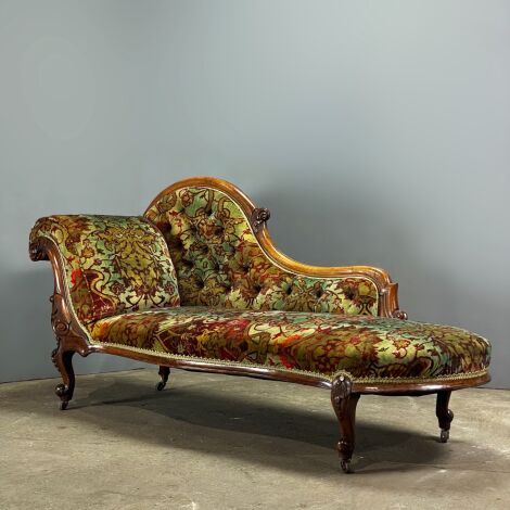 Victorian Chaise Longue - RENTAL ONLY